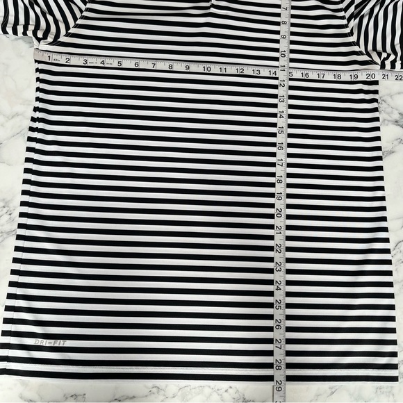 Nike Dri-FIT Victory Men's Striped Golf Polo Black White Stripe Size Medium - Picture 11 of 11